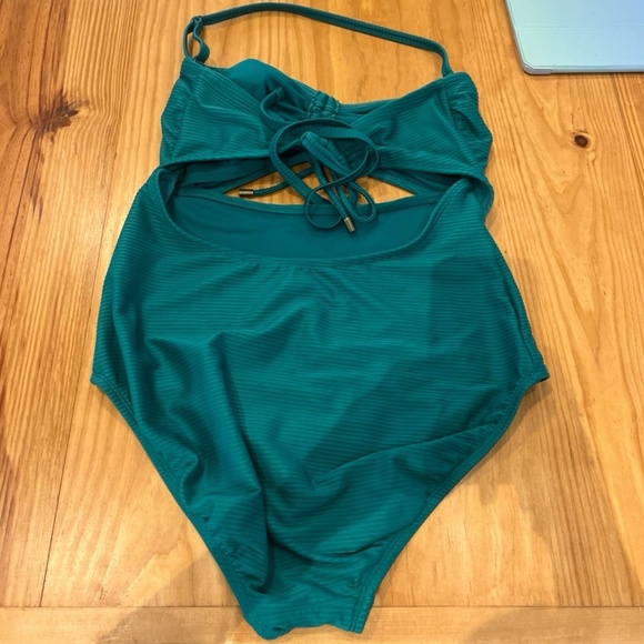 Green one piece swimsuit with cutouts - Picture 2 of 2